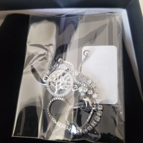 Cubic Zirconia Tree of life Adjustable Bolo Bracelet in Silver Plate NWT - Picture 3 of 5